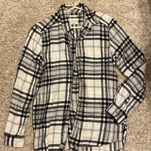 American Eagle flannel, size medium, “boyfriend fit”.